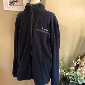 Columbia zip up sweatshirt men’s size extra large black and color with pockets